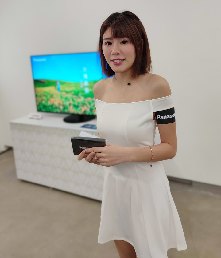 【實機體驗】 Panasonic電視 用頂級畫質開啟你的全新視野!