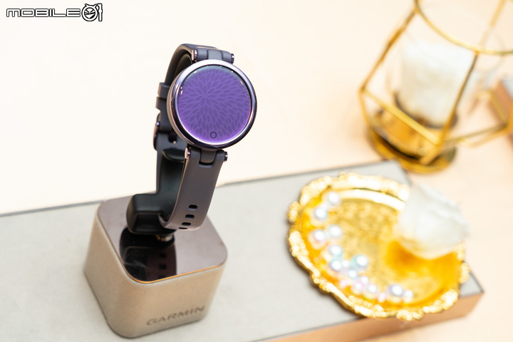 Garmin推出首款女性專用智慧腕錶LILY 六款印花錶盤襯托出高質感!