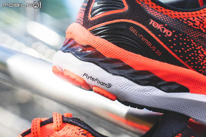 ASICS GEL-NIMBUS 23 評測報告 易駕馭的高緩震體驗!