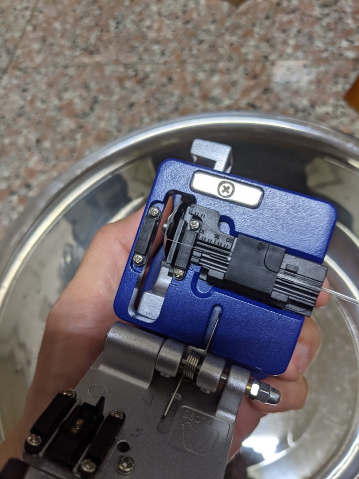 隱形光纖冷接示範