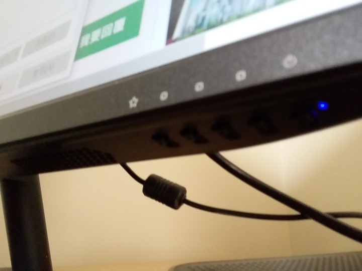 View Sonic 24" 數位顯示器無聲音出現(內建喇叭)?