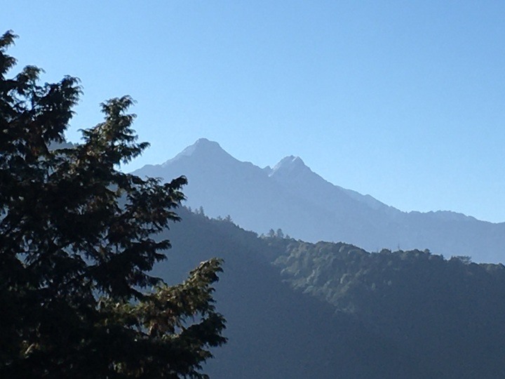 「坐車比爬山還累的百岳」-郡大山