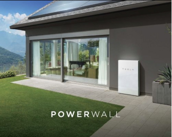 馬斯克:安裝特斯拉太陽能電池板和Powerwall可提高住宅價值!