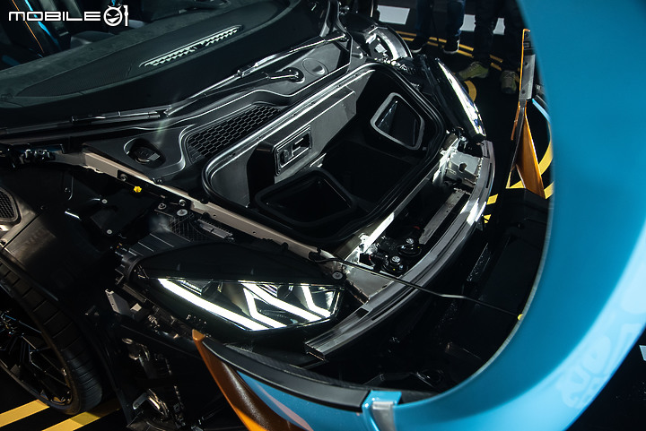 【採訪】戰鬥指數爆錶!小牛最強版本Lamborghini Huracán STO抵台亮相!