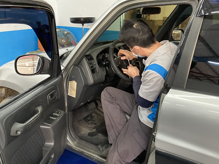 神話的開始-都會越野車1代RAV4 2.0 AWD開箱