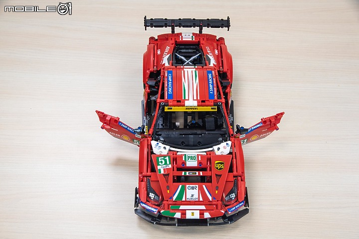 【開箱】樂高Lego最新Technic系列實拍,Ferrari 488 GTE/McLaren Senna GTR/Jeep Wrangler三車齊發!