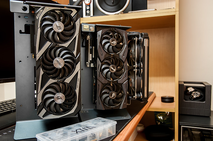點我看大圖 「ASUS ROG Strix RTX3080 開箱兼前代比較評測」 - 有點認真開箱文。