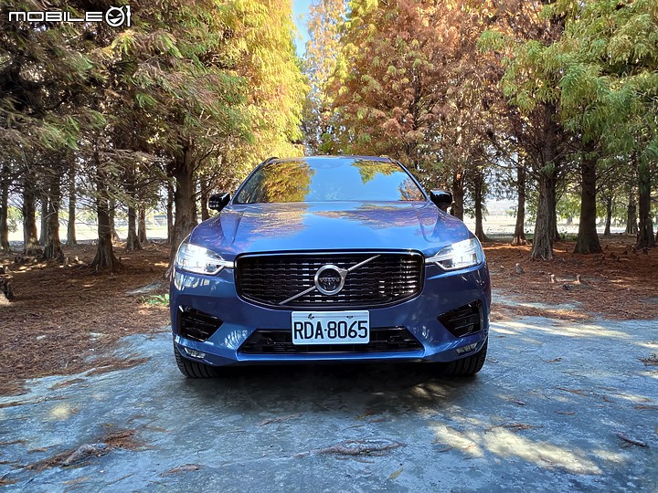 純粹分享Volvo XC60 B5 R-Design