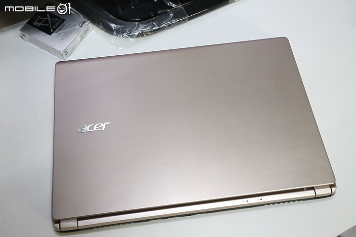 小小工作室的接案神器 ASUS Expert B9450 心得分享