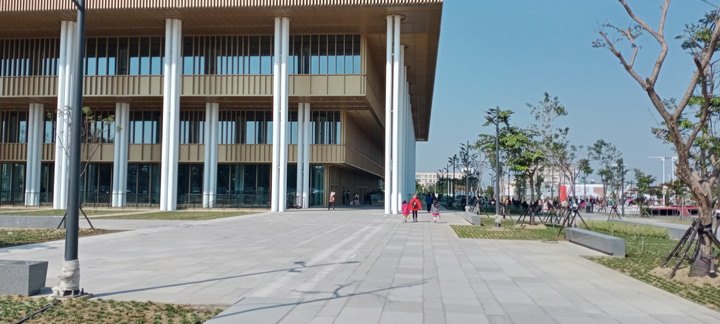 2020 年式 佛得 嚳卡 ST 賴, 帶孤家偕娘娘去總圖書管