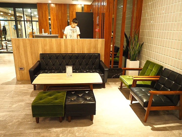 【住宿分享】高雄市 三民區 康橋大飯店站前館 — 備有免費宵夜，是商旅客最愛的高C/P值住宿地點