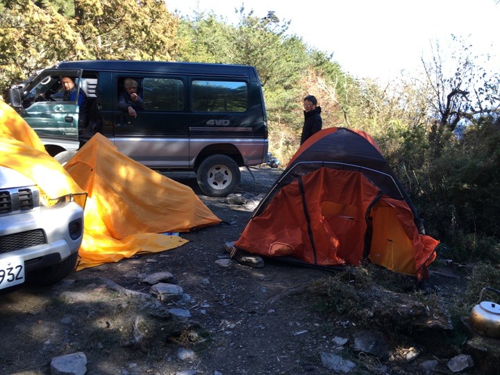「坐車比爬山還累的百岳」-郡大山