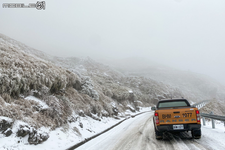 Ford Kuga EcoBoost250 ST-Line AWD直闖武嶺水晶宮,雪地試駕心得分享!