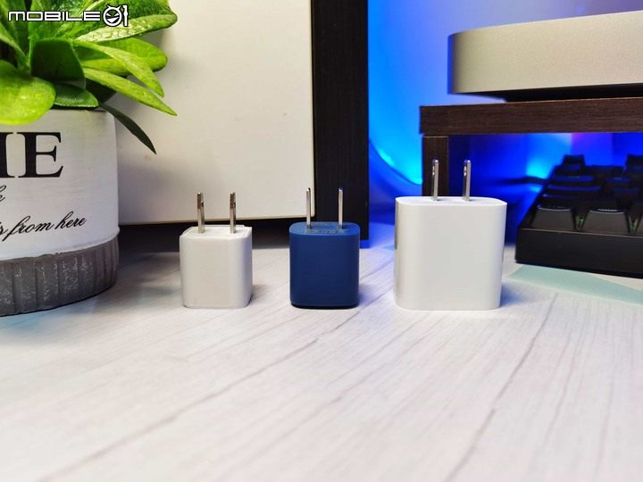 [文長圖多] iPhone充電器怎麼選？IDMIX PD快充充電套裝開箱，iPhone 12專屬配件