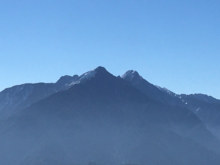 「坐車比爬山還累的百岳」-郡大山