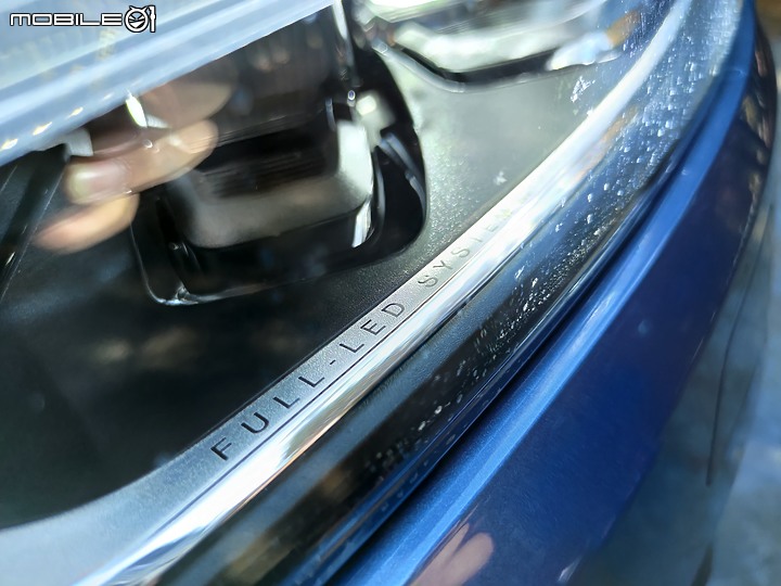 純粹分享Volvo XC60 B5 R-Design