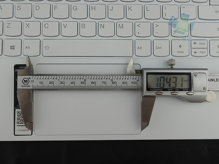【小宅開箱】LENOVO 聯想 Yoga Slim 7i Carbon 甜甜的價格與效能，甜進你的心