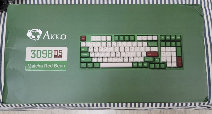 akko 午夜、袜茶紅豆、海洋之星鍵盤開箱