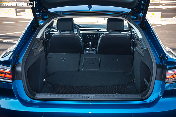 Volkswagen Arteon 330 TSI Elegance Premium試駕|帥是基本,新世代科技含量更是迷人!