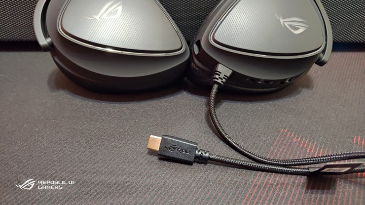 點我看大圖 【ROG Delta S】世界首款支援MQA的數位電競耳機(簡單開箱)