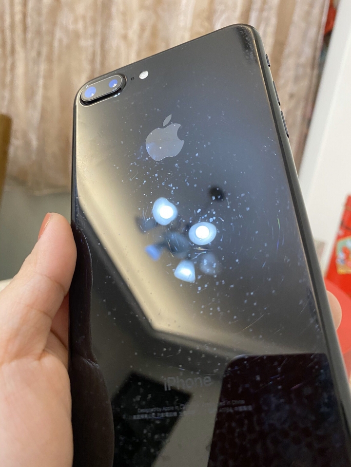犀牛盾solidsuit刮傷iphone7+