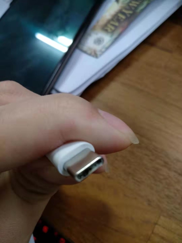 ROG2充電孔燒起來修好了....換rog 5s無法開機了 三隻ROG手機.兩隻保固內瑕疵