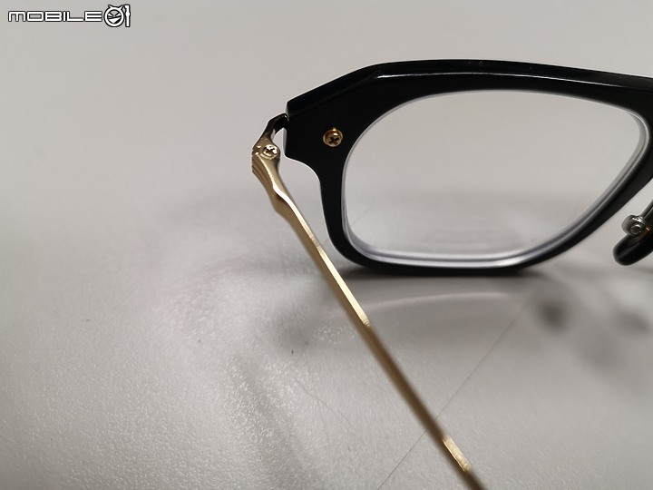 [開箱] 客製牛角鏡框與蔡司智銳3C鏡片