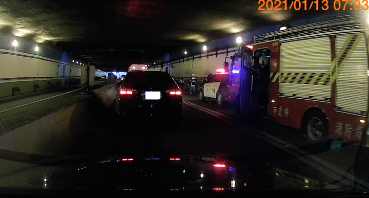 惡人開車、註定會有天來收？今天就看到了... 爽