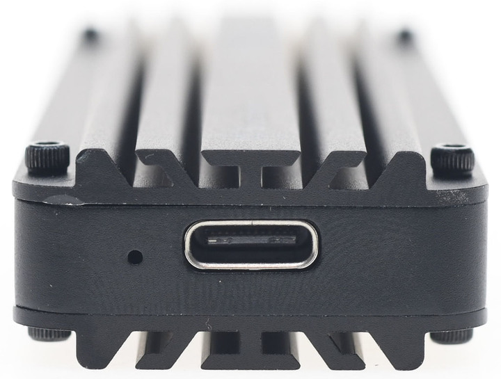 採用新款晶片的SilverStone MS12 USB3.2 Gen2x2 NVMe外接盒簡測