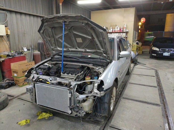 二十年老車HONDA FERIO重新烤漆分享