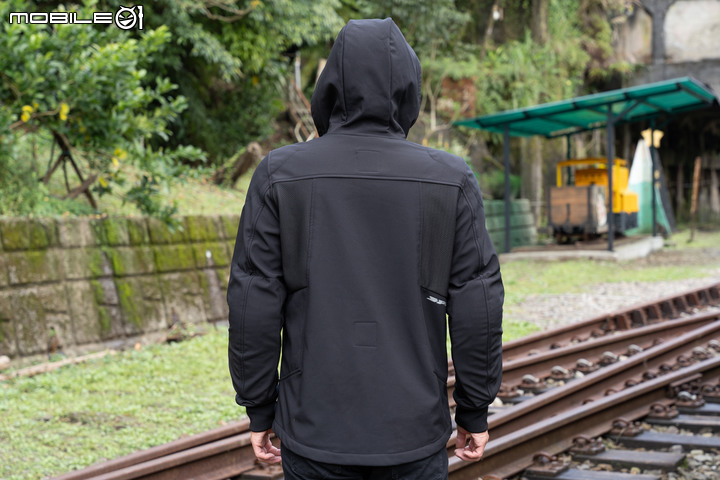 雨天不怕！ SPIDI 機能防水手套、休閒防摔外套、防水休閒車靴開箱實測