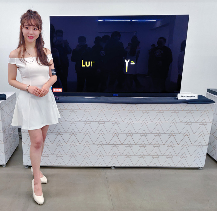 【實機體驗】 Panasonic電視 用頂級畫質開啟你的全新視野!