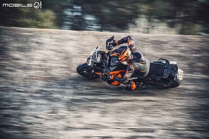 【海外快訊】標配 ACC 跟車定速巡航!2021 KTM 1290 Super Adventure S 正式發表!