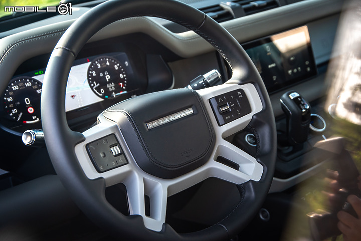 Land Rover New Defender P300 HSE試駕|冒險精神再續,性格依舊強悍的越野硬漢!