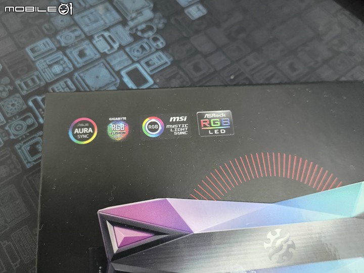 電競螢光棒 -XPG SPECTRIX D60G 簡單開箱