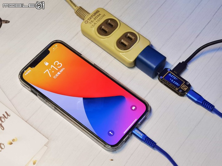 [文長圖多] iPhone充電器怎麼選？IDMIX PD快充充電套裝開箱，iPhone 12專屬配件