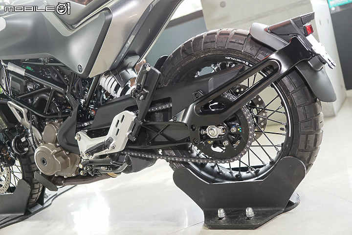 【採訪】Husqvarna 安東貿易正式代理!Svartpilen 401 & Vitpilen 401 新價上市!701 Supermoto 同步登場!