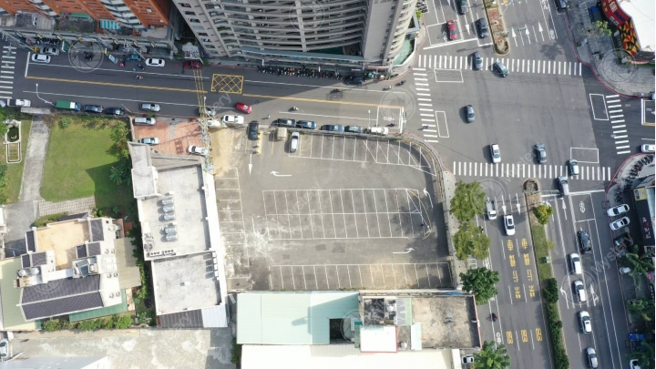 New 大里 金旺盛 *帝景* 超高大樓 戶戶邊間 雙面採光 市區機能學區便捷宅 潛銷討論