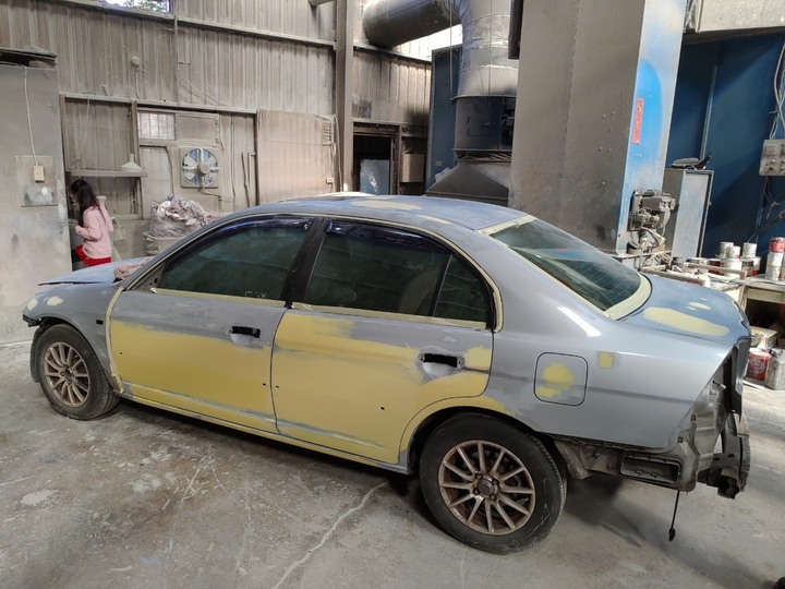 二十年老車HONDA FERIO重新烤漆分享