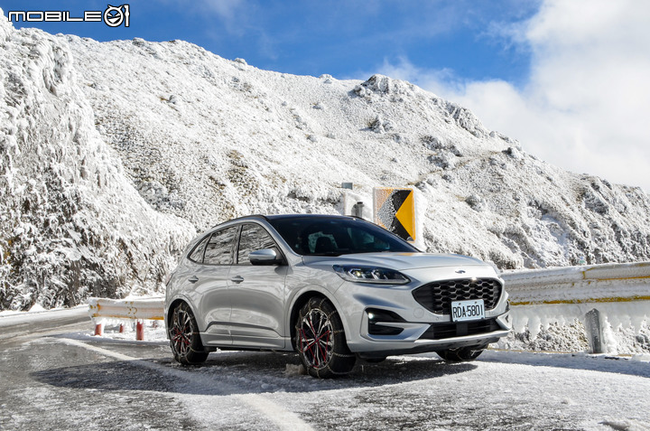 Ford Kuga EcoBoost250 ST-Line AWD直闖武嶺水晶宮,雪地試駕心得分享!