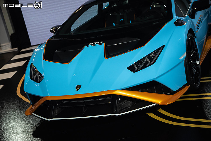【採訪】戰鬥指數爆錶!小牛最強版本Lamborghini Huracán STO抵台亮相!