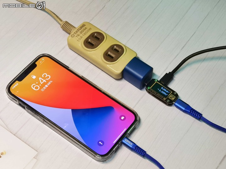 [文長圖多] iPhone充電器怎麼選？IDMIX PD快充充電套裝開箱，iPhone 12專屬配件
