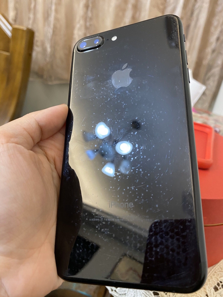 犀牛盾solidsuit刮傷iphone7+