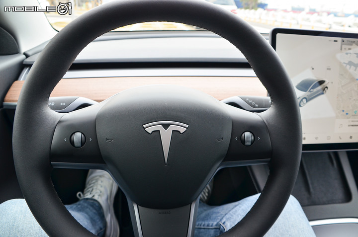 Tesla Model 3 Long Range 2021年式新版試駕,無懸念北高直達,細節強化更有吸引力!