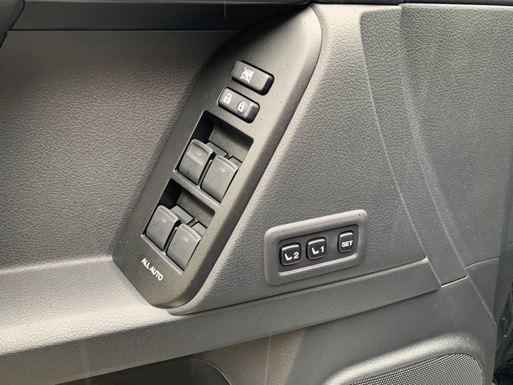 Land Cruiser Prado試乘小分享