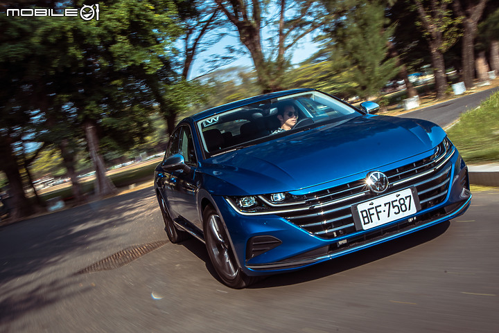 Volkswagen Arteon 330 TSI Elegance Premium試駕|帥是基本,新世代科技含量更是迷人!