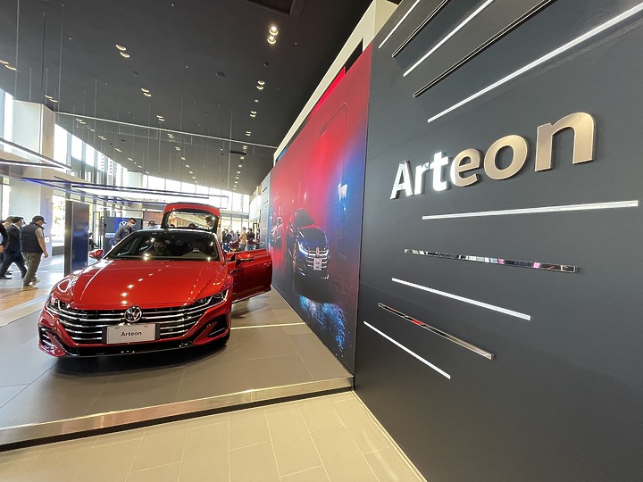 點我看大圖 Arteon 超帥的轎跑賞車心得