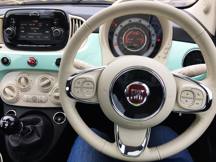 Fiat 500 維修分享 (壞了一個我沒想過的地方...oil filter housing)