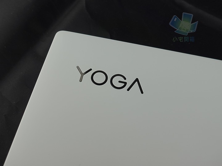 【小宅開箱】LENOVO 聯想 Yoga Slim 7i Carbon 甜甜的價格與效能，甜進你的心