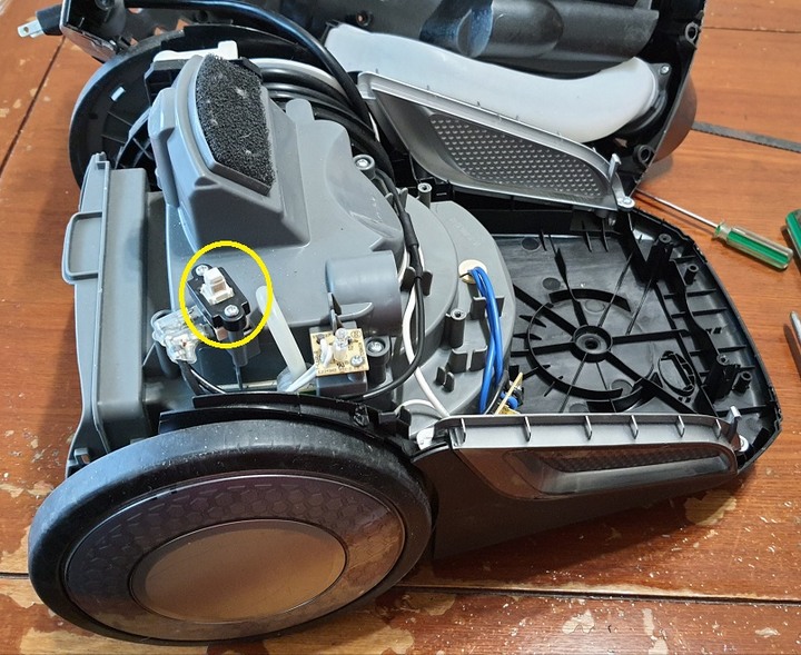 惠而浦 VCK4007 吸塵器電源開關故障 DIY 拆解改裝修理